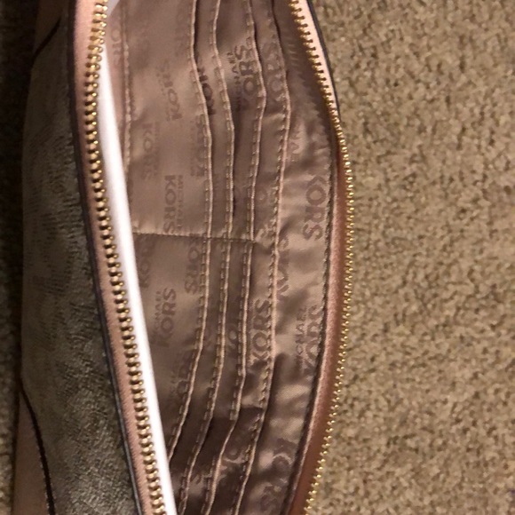 Michael Kors - Picture 5 of 5